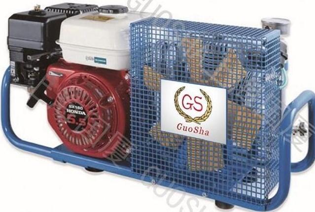 高壓空壓機(jī)壓縮空氣中含水過(guò)高原因_上海國(guó)廈壓縮機(jī) 分析可能的幾種壓縮空氣含水量過(guò)高的成因